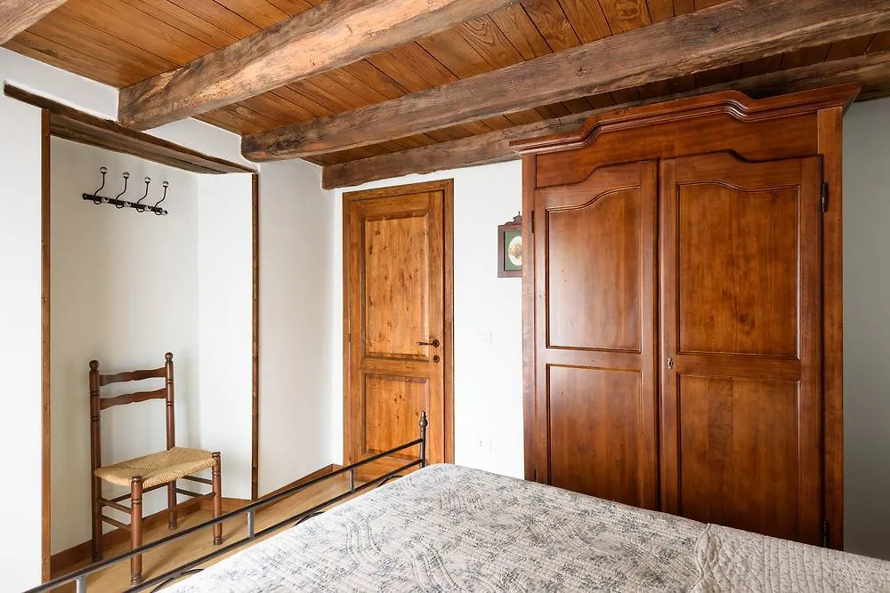 Borgo Dei Corsi Holiday House Реджиолло Отель