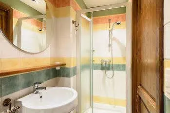 Отель Borgo Dei Corsi Holiday House Реджиолло