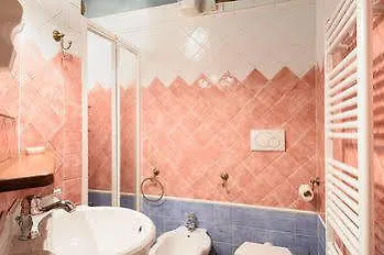Отель Borgo Dei Corsi Holiday House Реджиолло