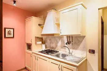 Borgo Dei Corsi Holiday House Реджиолло