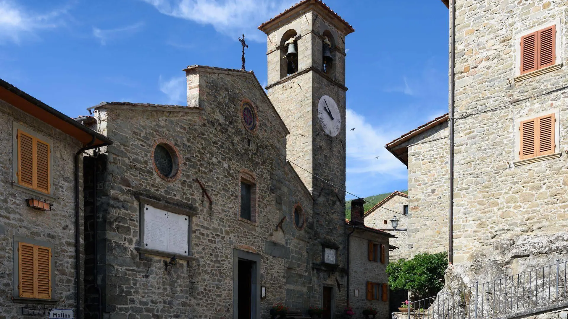 Отель Borgo Dei Corsi Holiday House Реджиолло