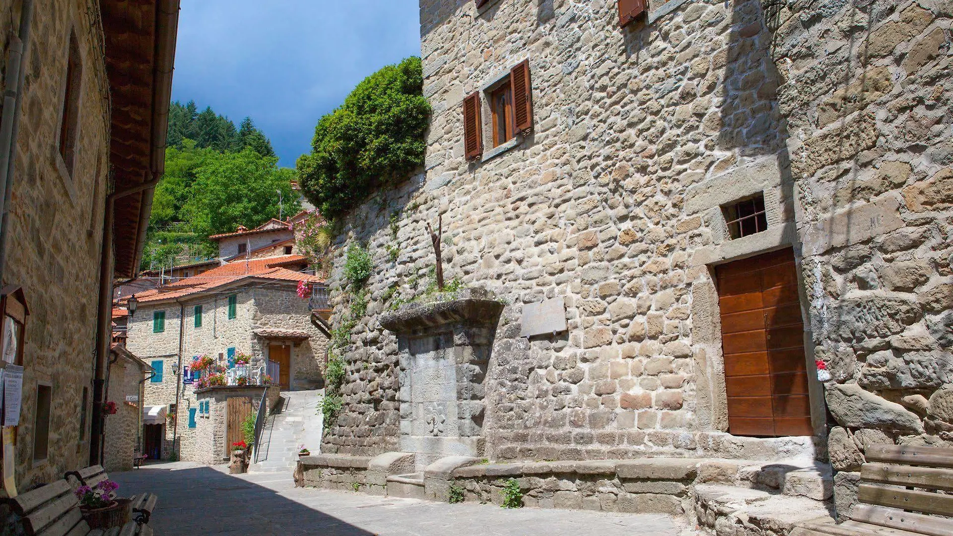 Borgo Dei Corsi Holiday House Реджиолло Италия
