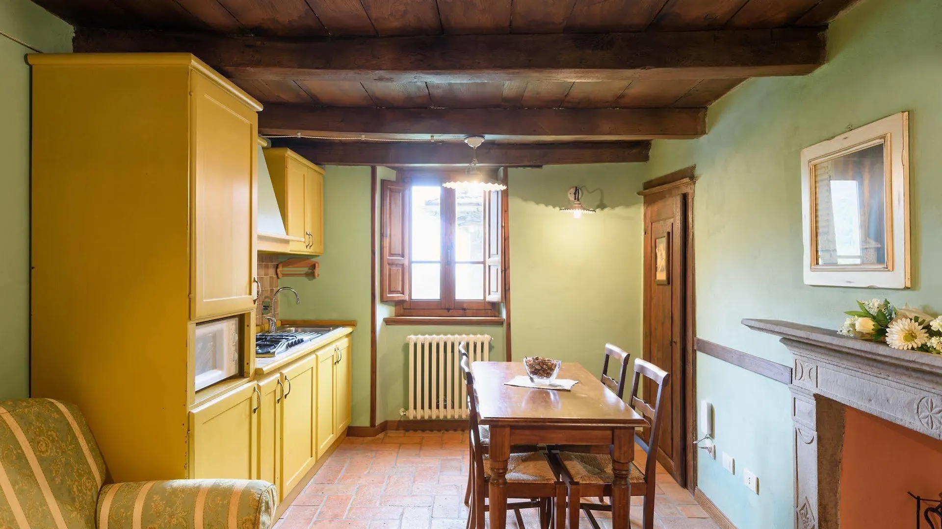 Отель Borgo Dei Corsi Holiday House Реджиолло Италия