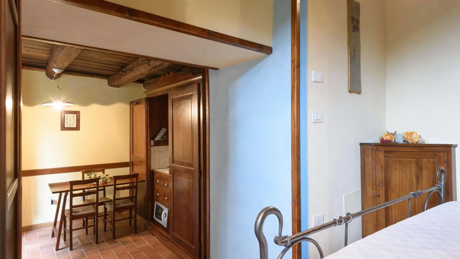 Отель Borgo Dei Corsi Holiday House Реджиолло